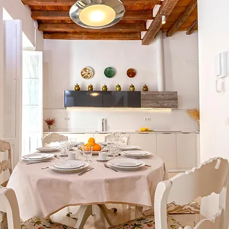 Holiday home Genteel Mateos Gago Terrace Vi Seville